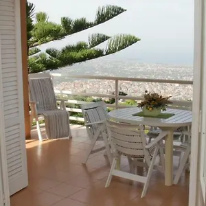 Vakantiehuis Lomarchi, Carini